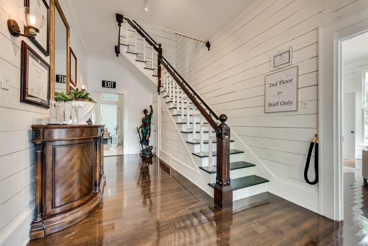 Reagin House Forney 1
